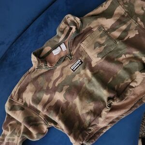 Cropped Camouflage Fleece Pullover